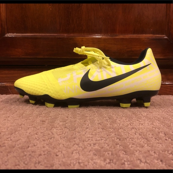 nike phantom venom academy fg soccer cleats